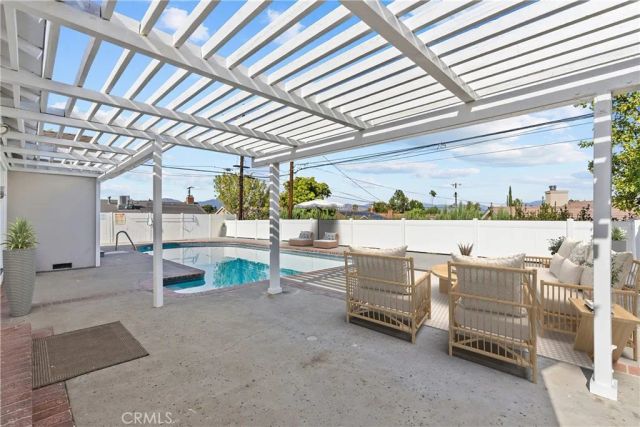 9632 Forbes Avenue, Northridge, CA 91343