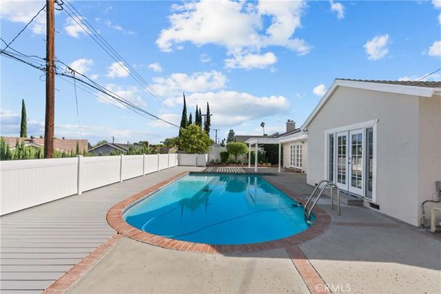 9632 Forbes Avenue, Northridge, CA 91343