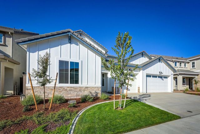 1352 Bear Creek Dr, Rocklin, CA 95765