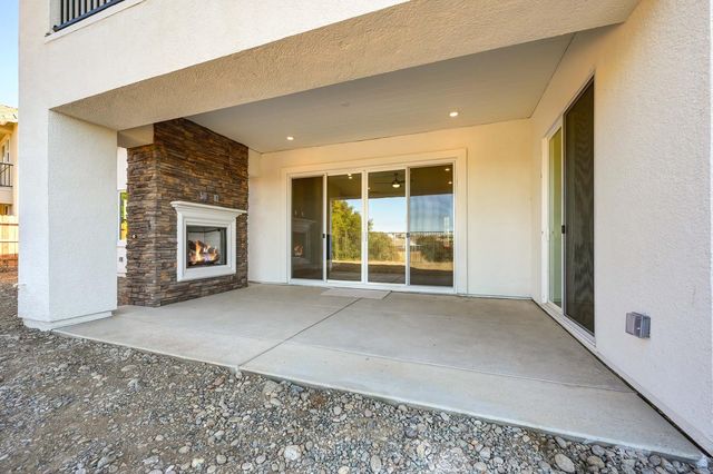 1352 Bear Creek Dr, Rocklin, CA 95765