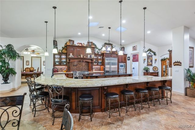 1423 Pioneer Trail, Bullhead City, AZ 86429