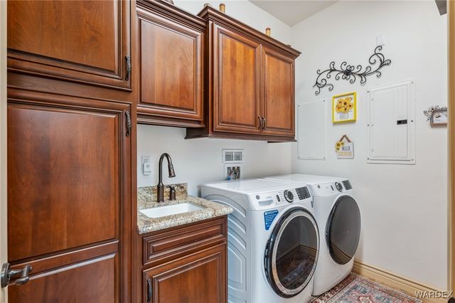 1423 Pioneer Trail, Bullhead City, AZ 86429