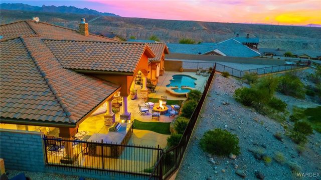 1423 Pioneer Trail, Bullhead City, AZ 86429