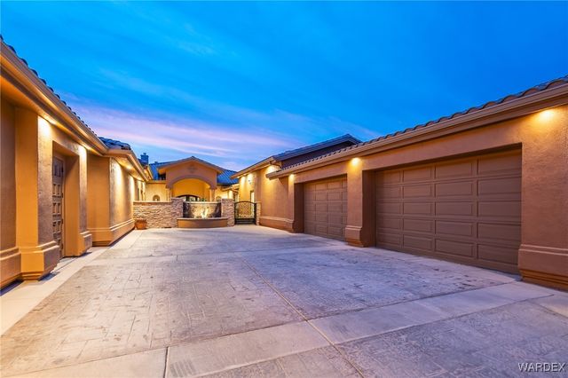1423 Pioneer Trail, Bullhead City, AZ 86429