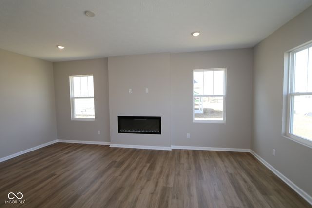 4092 Helm's Mill Drive, Mccordsville, IN 46055