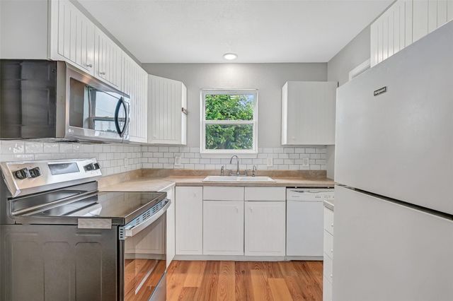 1801 55th Street, Galveston, TX 77551