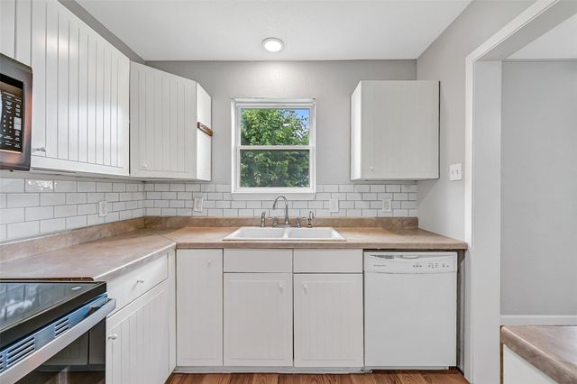 1801 55th Street, Galveston, TX 77551