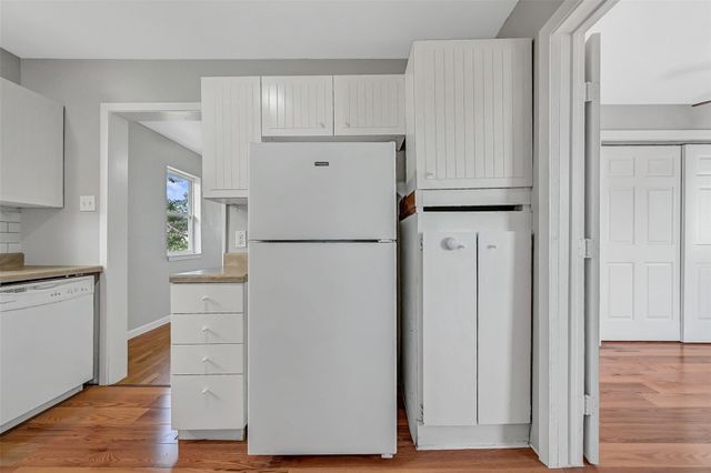 1801 55th Street, Galveston, TX 77551