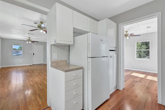 1801 55th Street, Galveston, TX 77551