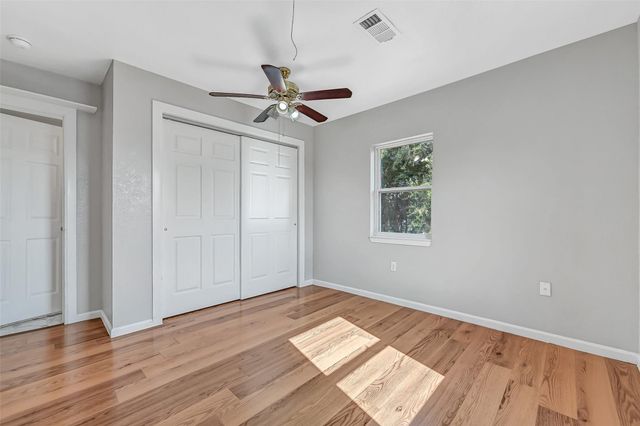 1801 55th Street, Galveston, TX 77551