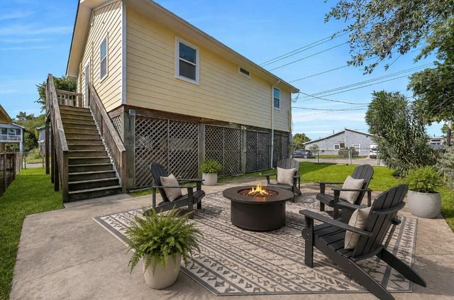 1801 55th Street, Galveston, TX 77551