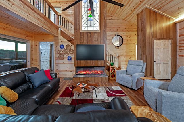 1484 Forest View Drive, Frenchburg, KY 40322