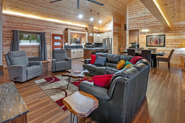 1484 Forest View Drive, Frenchburg, KY 40322