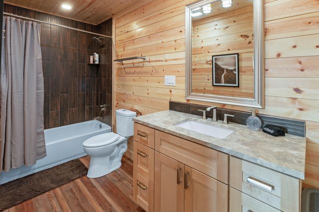 1484 Forest View Drive, Frenchburg, KY 40322