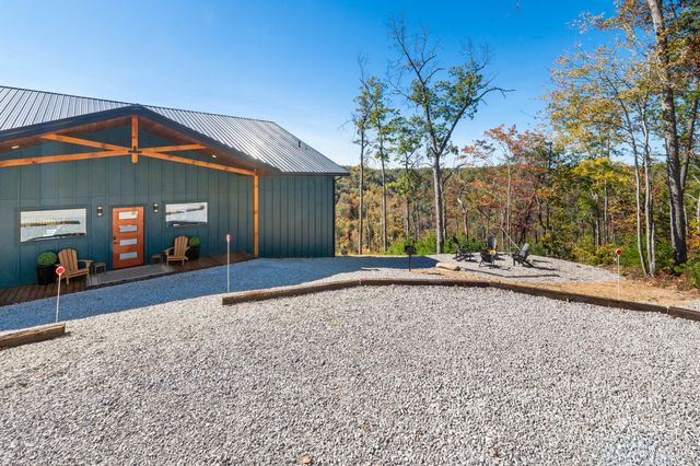 1484 Forest View Drive, Frenchburg, KY 40322