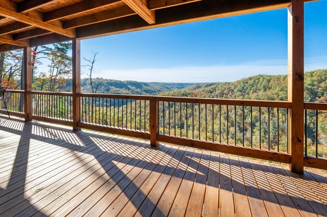 1484 Forest View Drive, Frenchburg, KY 40322