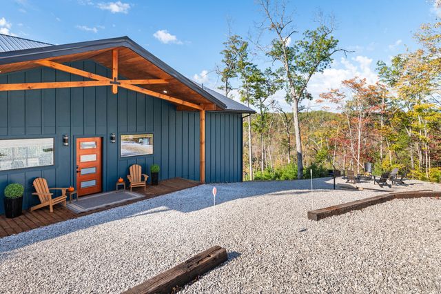 1484 Forest View Drive, Frenchburg, KY 40322