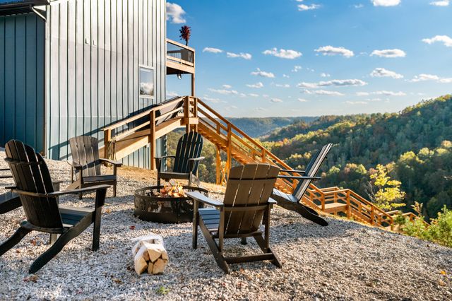 1484 Forest View Drive, Frenchburg, KY 40322