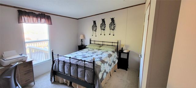 1045 Mcelroy Lane, New Ulm, TX 78950