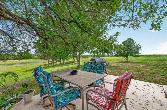 1045 Mcelroy Lane, New Ulm, TX 78950