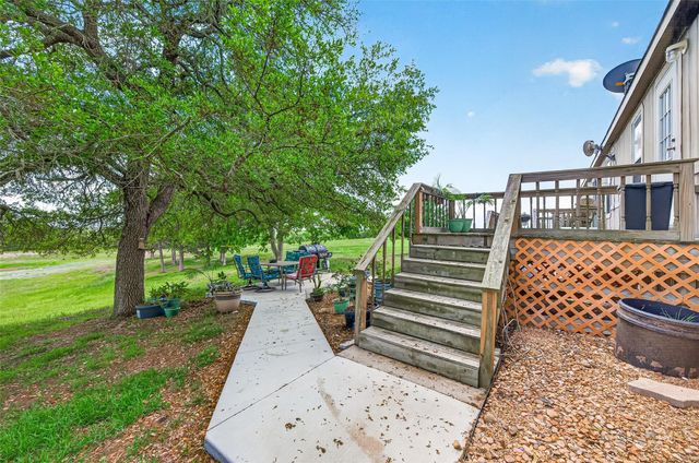 1045 Mcelroy Lane, New Ulm, TX 78950
