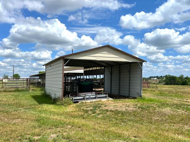 1045 Mcelroy Lane, New Ulm, TX 78950