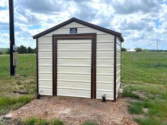1045 Mcelroy Lane, New Ulm, TX 78950