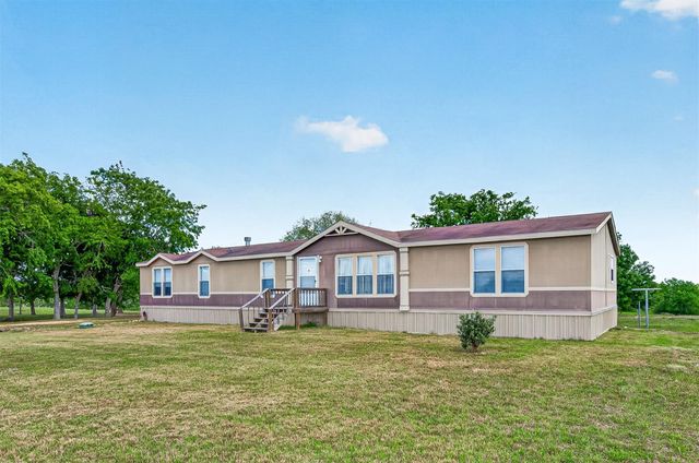 1045 Mcelroy Lane, New Ulm, TX 78950