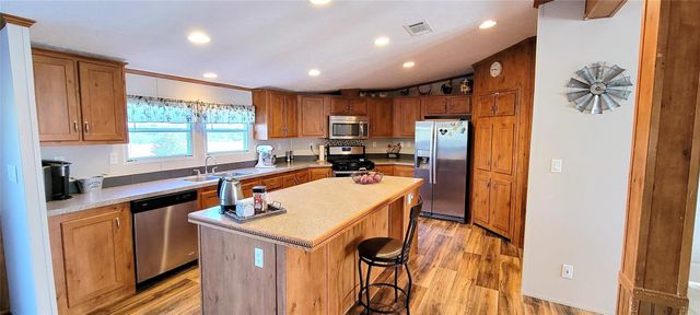 1045 Mcelroy Lane, New Ulm, TX 78950