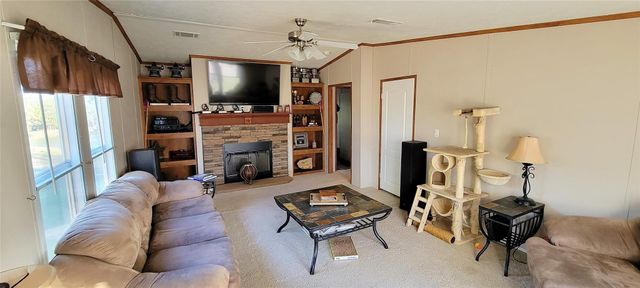 1045 Mcelroy Lane, New Ulm, TX 78950