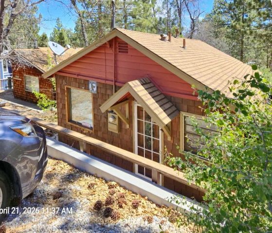 861 Santa Barbara, Sugarloaf, CA 92386