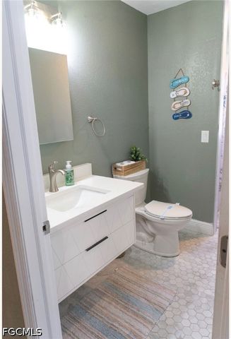 310 Madison CT, Fort Myers Beach, FL 33931