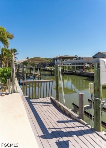 310 Madison CT, Fort Myers Beach, FL 33931