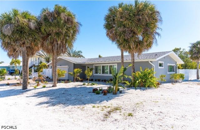 310 Madison CT, Fort Myers Beach, FL 33931