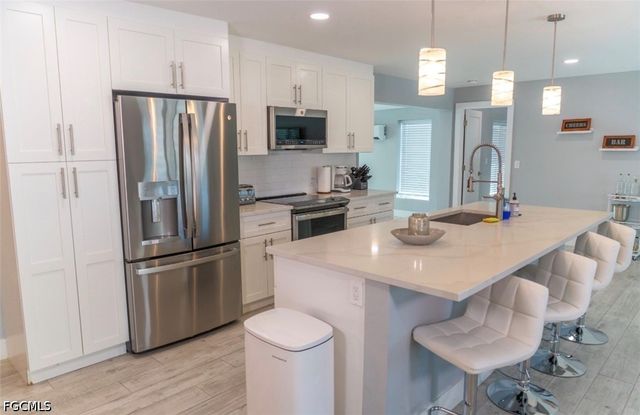 310 Madison CT, Fort Myers Beach, FL 33931