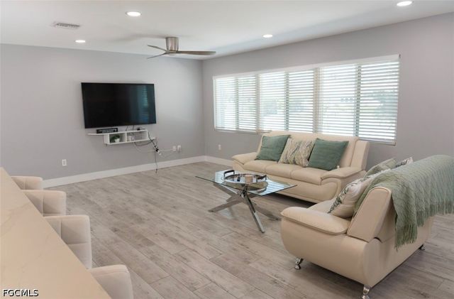 310 Madison CT, Fort Myers Beach, FL 33931