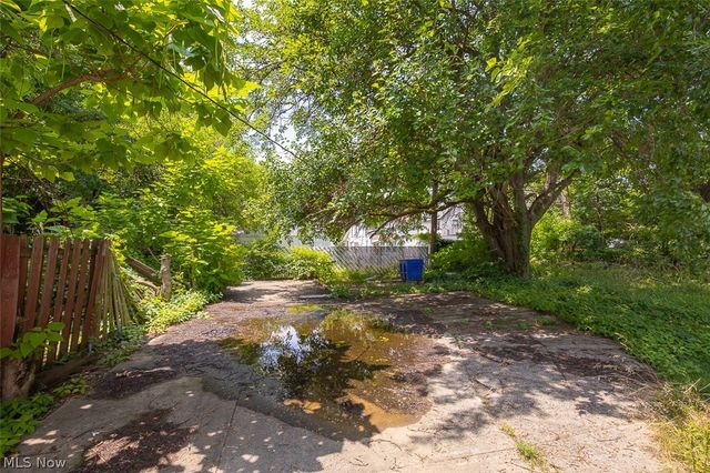 374 E 124th Street, Cleveland, OH 44108