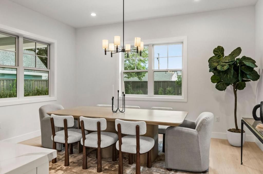 Image 10 of property listing at 1759 Willowhurst Avenue, San Jose, CA 95125