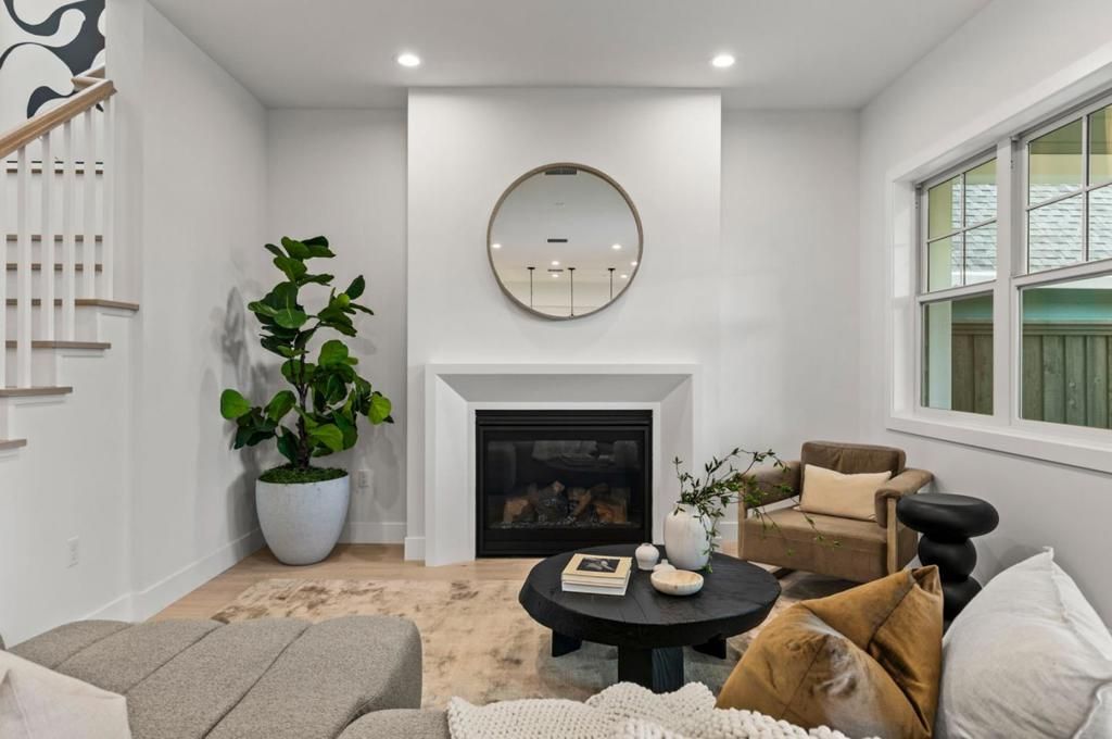 Image 11 of property listing at 1759 Willowhurst Avenue, San Jose, CA 95125