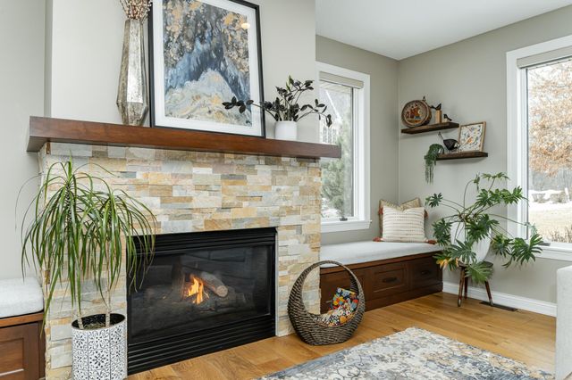 1105 Greystone Lane SW, Rochester, MN 55902