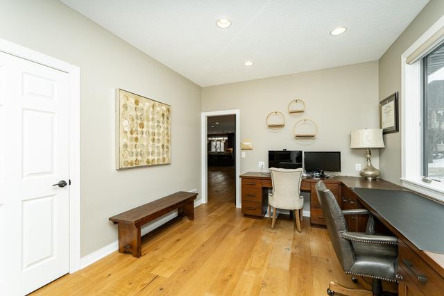 1105 Greystone Lane SW, Rochester, MN 55902