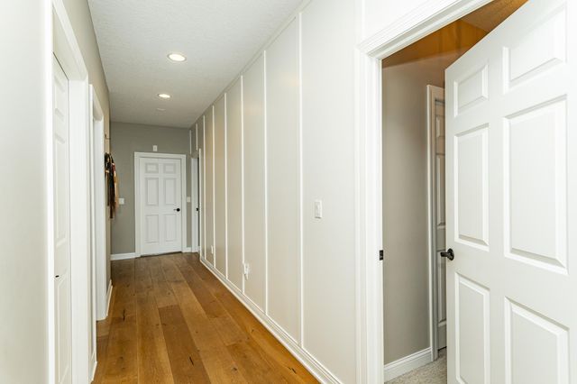 1105 Greystone Lane SW, Rochester, MN 55902