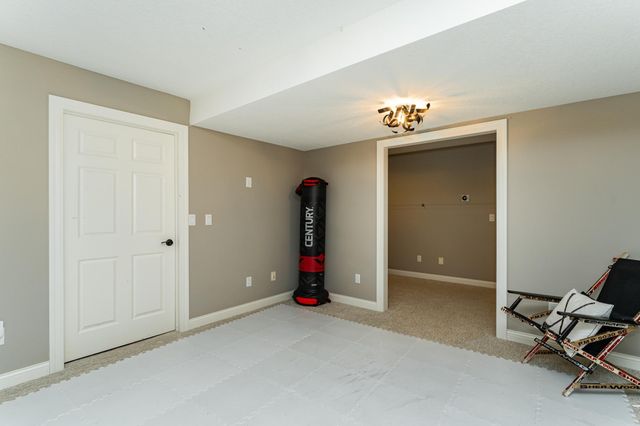 1105 Greystone Lane SW, Rochester, MN 55902