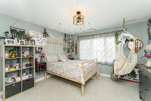 1105 Greystone Lane SW, Rochester, MN 55902