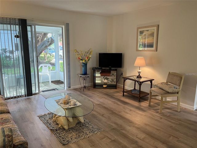 2505 FLAMINGO BOULEVARD L9, Bradenton, FL 34207