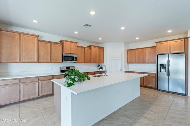 9639 N Melandra Way, Marana, AZ 85653