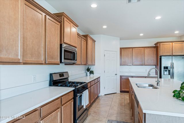 9639 N Melandra Way, Marana, AZ 85653