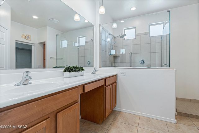 9639 N Melandra Way, Marana, AZ 85653