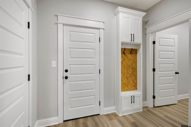 16971 Mary Martin Dr., Flint, TX 75762