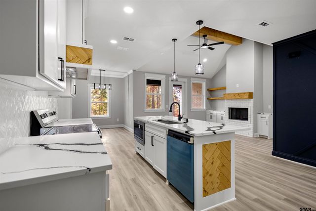 16971 Mary Martin Dr., Flint, TX 75762